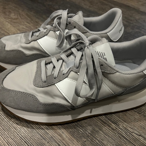 New Balance Women’s Retro 237 Athletic Sneakers - Picture 2 of 8